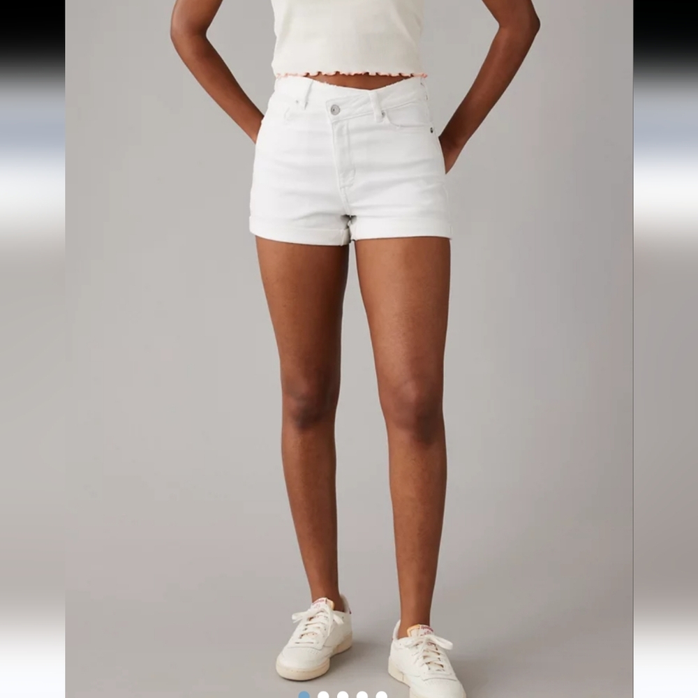 NWT American Eagle Stretch Mom Short High Rise Shorts Size 00